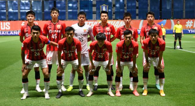 半岛体育入口-海港出局后如何安置二线球员 不想一年只踢一场球